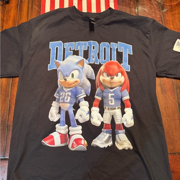 Black Detroit Lions Graphic T-Shirt - Picture 1 of 3
